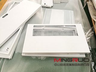 做鈑金機(jī)箱要考慮的一些問題_中山銘偌金屬制品有限公司